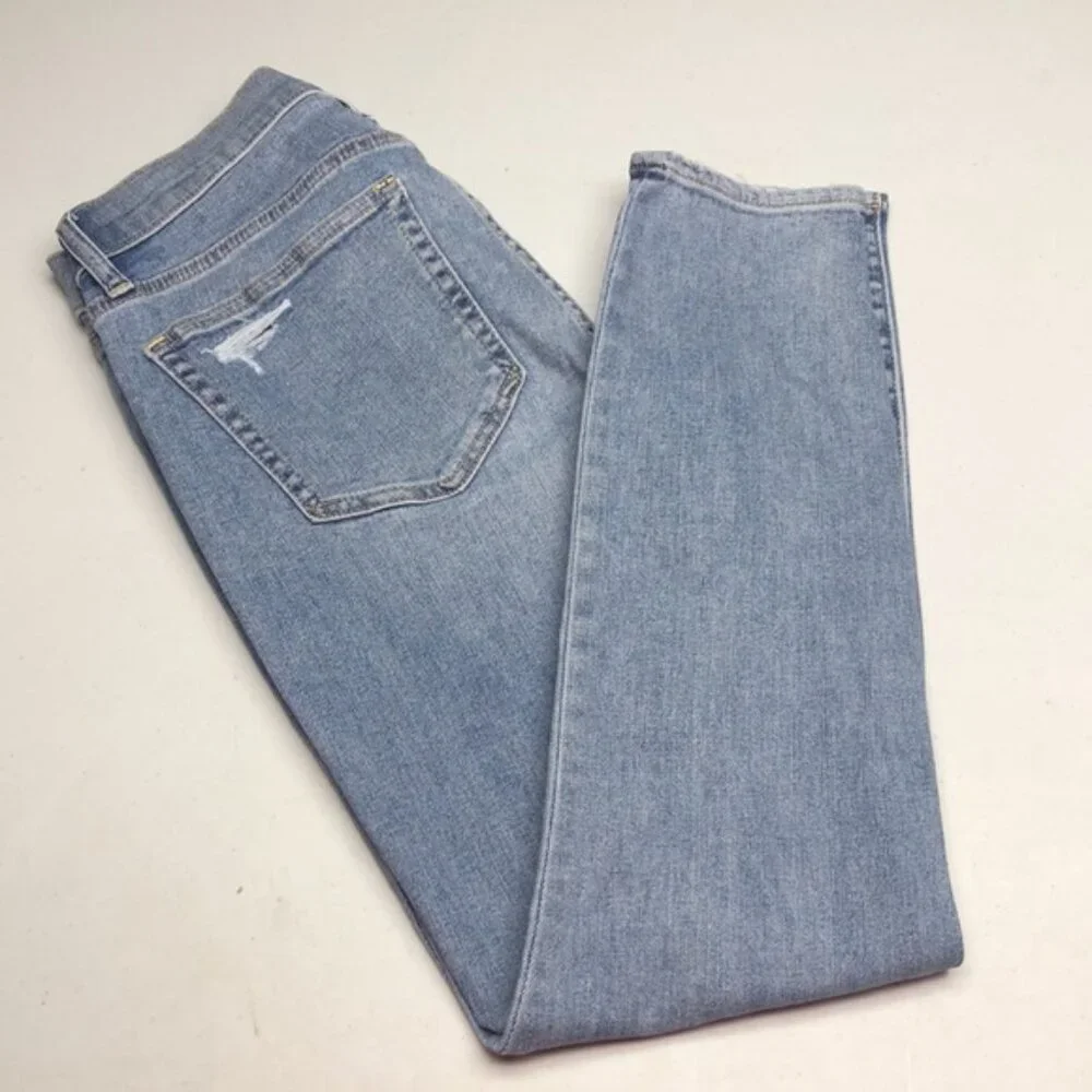 LIKE NEW GAP MID-RISE TRUE SKINNY JEANS 4/27x28 ⭐️